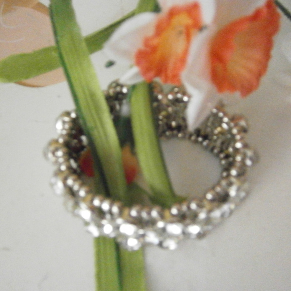 🥂SALE🥂 Vintage Renaissance Stretch Bracelet -Jewelry, Gaudy Jewelry, Party - Picture 4 of 5